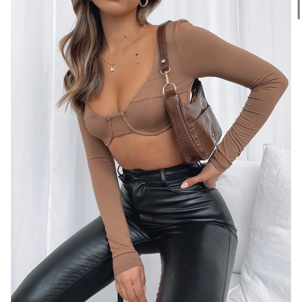 White Fox Boutique Underwire Crop Top (NWT)